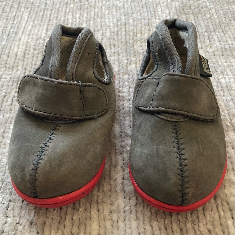 Bogs Leather Baby‎ Booties Early Walker Shoes Size 4 Gray Red